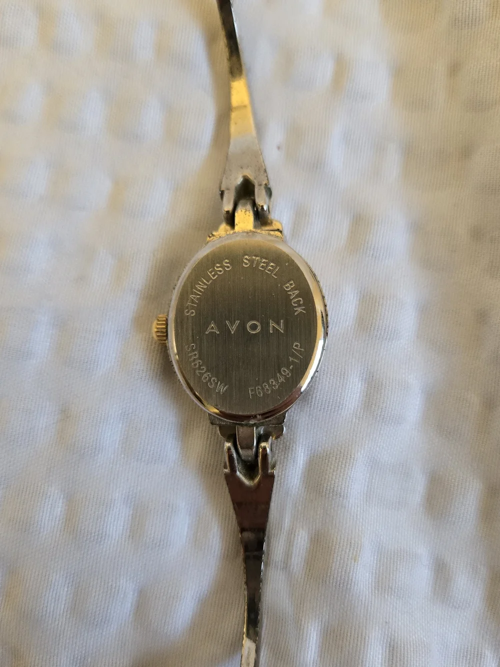 Avon elegant gold